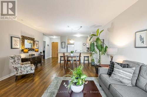 212 - 383 Main Street E, Milton, ON - Indoor Photo Showing Living Room