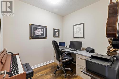 212 - 383 Main Street E, Milton, ON - Indoor Photo Showing Office