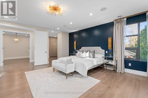 1580 Crestview Avenue, Mississauga, ON - Indoor Photo Showing Bedroom