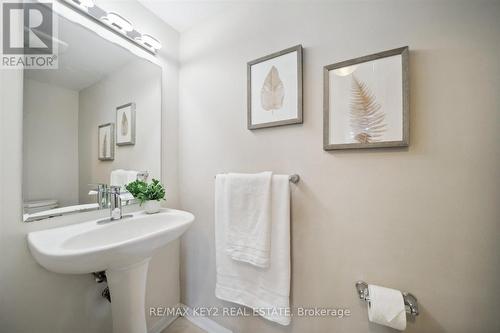 1752 Byford Street, Pickering, ON - Indoor Photo Showing Bathroom