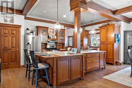 367 Crystal Bay Drive, Amherstburg, ON - Indoor Photo Showing Kitchen