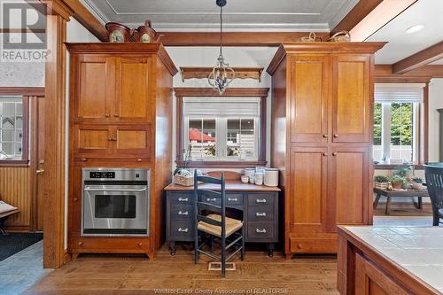 367 Crystal Bay Drive, Amherstburg, ON - Indoor Photo Showing Kitchen