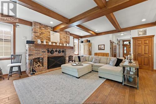 367 Crystal Bay Drive, Amherstburg, ON - Indoor Photo Showing Living Room With Fireplace