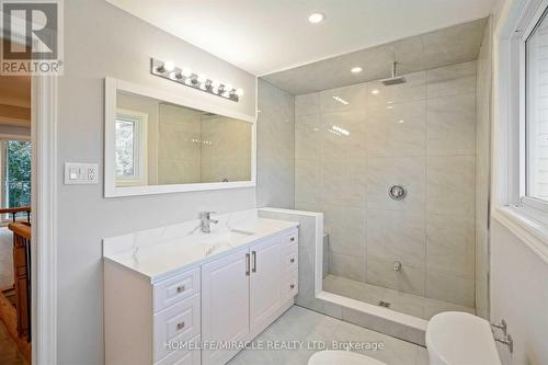 22 Fernwood Terrace, Welland, ON - Indoor Photo Showing Bathroom