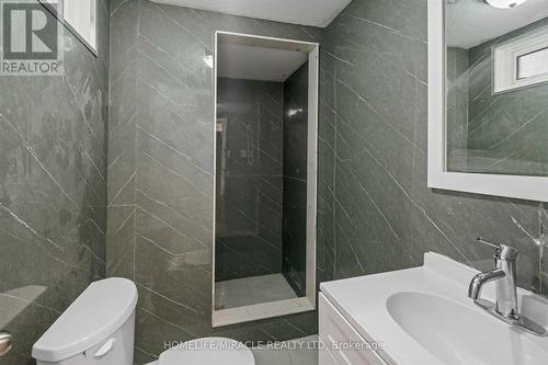 22 Fernwood Terrace, Welland, ON - Indoor Photo Showing Bathroom