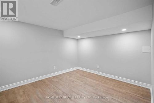 22 Fernwood Terrace, Welland, ON - Indoor Photo Showing Other Room