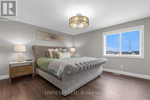 985 Audrey Place, Kitchener, ON - Indoor Photo Showing Bedroom