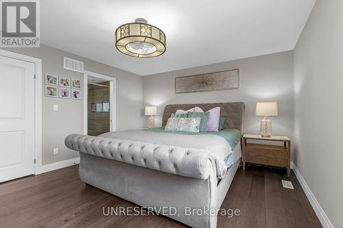 985 Audrey Place, Kitchener, ON - Indoor Photo Showing Bedroom