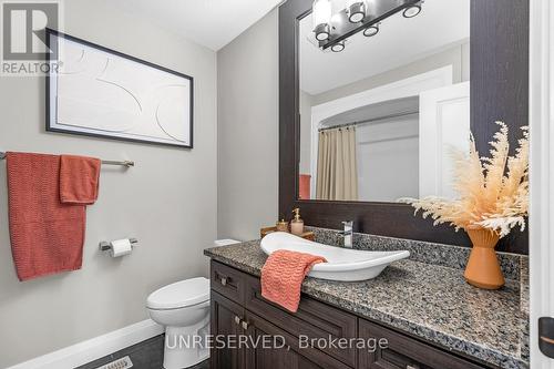 985 Audrey Place, Kitchener, ON - Indoor Photo Showing Bathroom