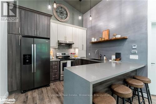 1 - 24 Ruby Lane, Huntsville (Brunel), ON - Indoor Photo Showing Kitchen With Upgraded Kitchen