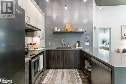 1 - 24 Ruby Lane, Huntsville (Brunel), ON - Indoor Photo Showing Kitchen With Upgraded Kitchen