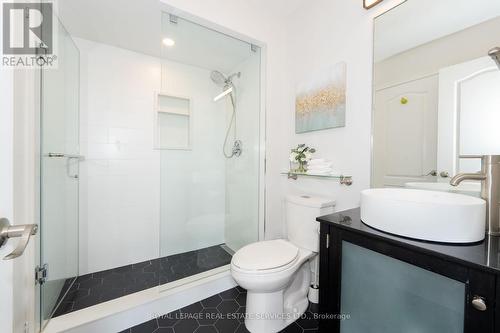 2249 Rockingham Drive, Oakville, ON - Indoor Photo Showing Bathroom