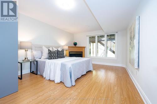 2249 Rockingham Drive, Oakville, ON - Indoor Photo Showing Bedroom