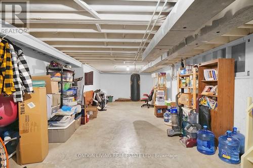 1032 Valetta Street, London, ON - Indoor Photo Showing Garage