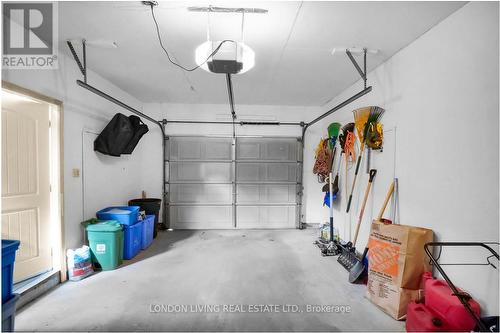 1032 Valetta Street, London, ON - Indoor Photo Showing Garage