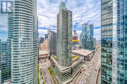 3303 - 10 York Street, Toronto, ON - Outdoor With Facade