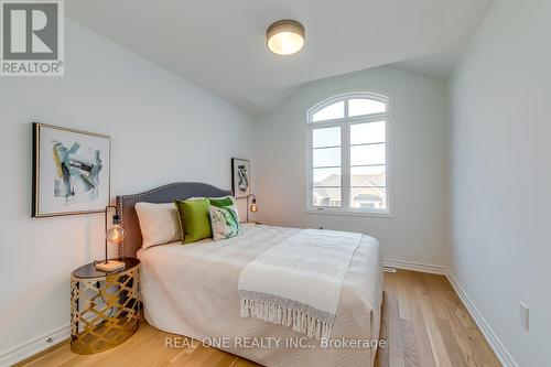 3044 Bramall Gardens, Oakville, ON - Indoor Photo Showing Bedroom