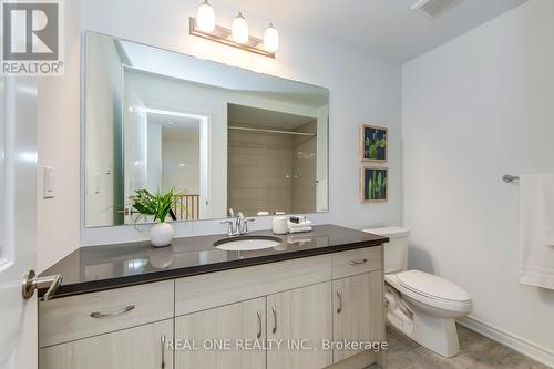 3044 Bramall Gardens, Oakville, ON - Indoor Photo Showing Bathroom