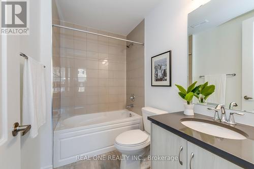 3044 Bramall Gardens, Oakville, ON - Indoor Photo Showing Bathroom