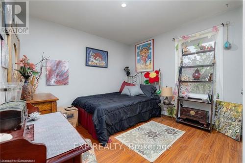 1020 Main Street, Howick, ON - Indoor Photo Showing Bedroom