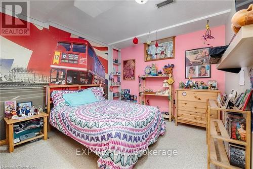 1020 Main Street, Howick, ON - Indoor Photo Showing Bedroom