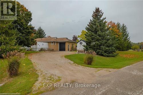 1020 Main Street, Howick, ON - Outdoor