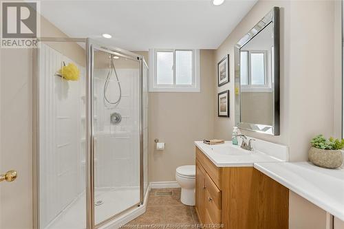 3373 St. Patrick'S Drive, Windsor, ON - Indoor Photo Showing Bathroom