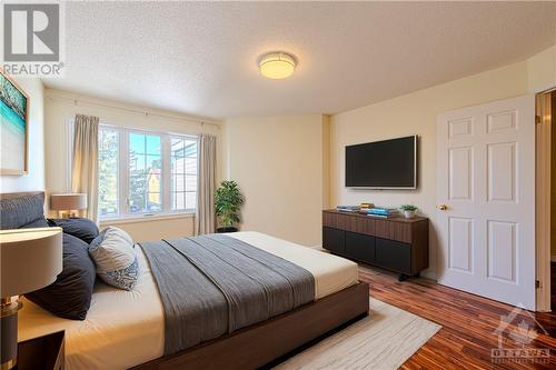 1205 Clyde Avenue, Ottawa, ON - Indoor Photo Showing Bedroom