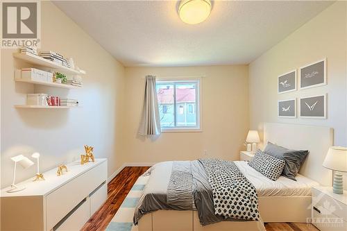 1205 Clyde Avenue, Ottawa, ON - Indoor Photo Showing Bedroom