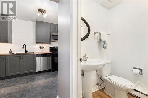 Main floor 2 piece bathroom - 440 Fenerty Court Unit#5, Kanata, ON - Indoor Photo Showing Bathroom