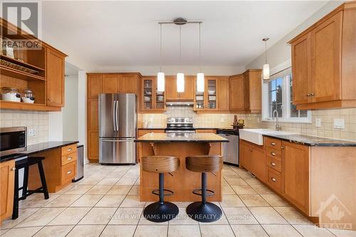 346 Blackleaf Drive, Ottawa, ON - Indoor Photo Showing Kitchen