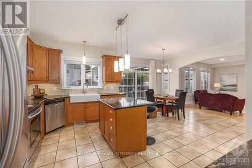 346 Blackleaf Drive, Ottawa, ON - Indoor Photo Showing Kitchen