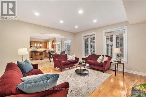 346 Blackleaf Drive, Ottawa, ON - Indoor Photo Showing Living Room