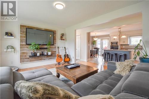 10 Gauvin Street, Caraquet, NB - Indoor Photo Showing Living Room