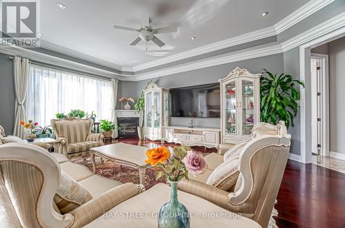 53 Stonesthrow Crescent, Uxbridge, ON - Indoor Photo Showing Living Room With Fireplace