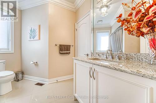 53 Stonesthrow Crescent, Uxbridge, ON - Indoor Photo Showing Bathroom