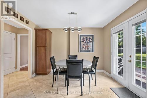 655 Haines Road, Newmarket, ON - Indoor Photo Showing Dining Room