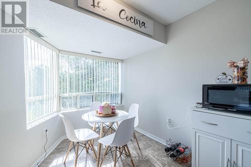 210 - 521 Riverside Drive, London, ON - Indoor Photo Showing Dining Room