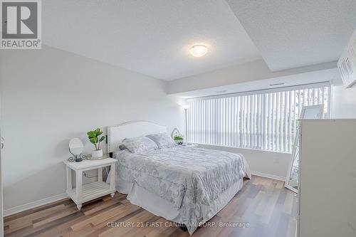 210 - 521 Riverside Drive, London, ON - Indoor Photo Showing Bedroom