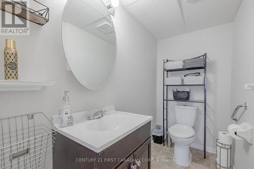 210 - 521 Riverside Drive, London, ON - Indoor Photo Showing Bathroom