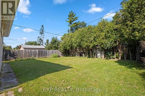 27 Blackbush Drive, Toronto, ON - Outdoor