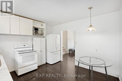 27 Blackbush Drive, Toronto, ON - Indoor Photo Showing Kitchen