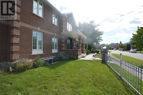 1 Lone Oak Avenue, Brampton, ON 