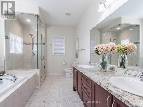 18 Yarmouth Street, Brampton, ON - Indoor Photo Showing Bathroom