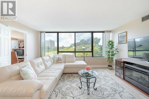 508 - 40 Richview Road, Toronto, ON - Indoor Photo Showing Living Room