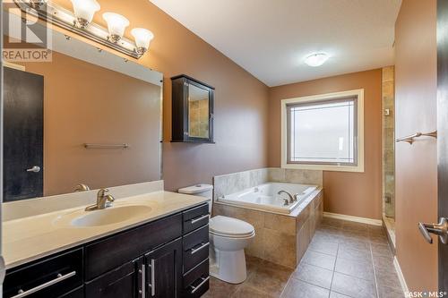 2407 Broderick Bay, Regina, SK - Indoor Photo Showing Bathroom