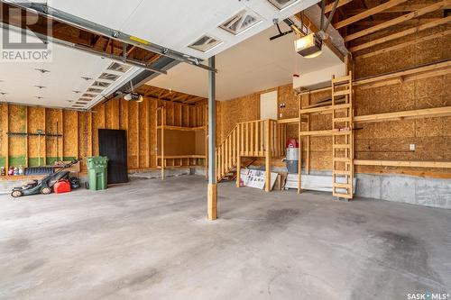 2407 Broderick Bay, Regina, SK - Indoor Photo Showing Garage