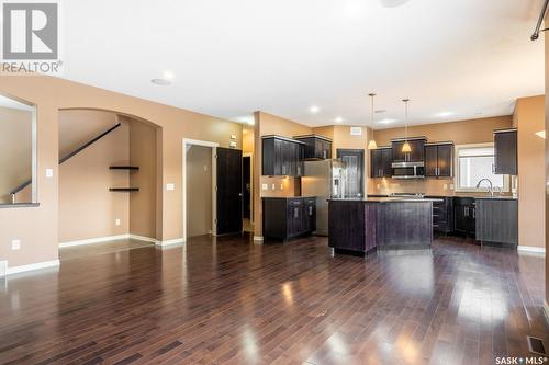 2407 Broderick Bay, Regina, SK - Indoor Photo Showing Kitchen With Upgraded Kitchen