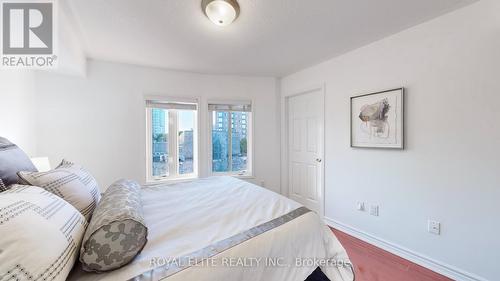 212 - 308 John Street, Markham, ON - Indoor Photo Showing Bedroom