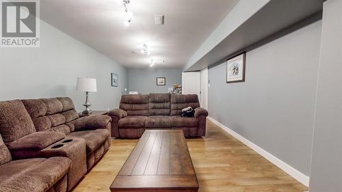 23 Spracklin Boulevard, Paradise, NL - Indoor Photo Showing Living Room